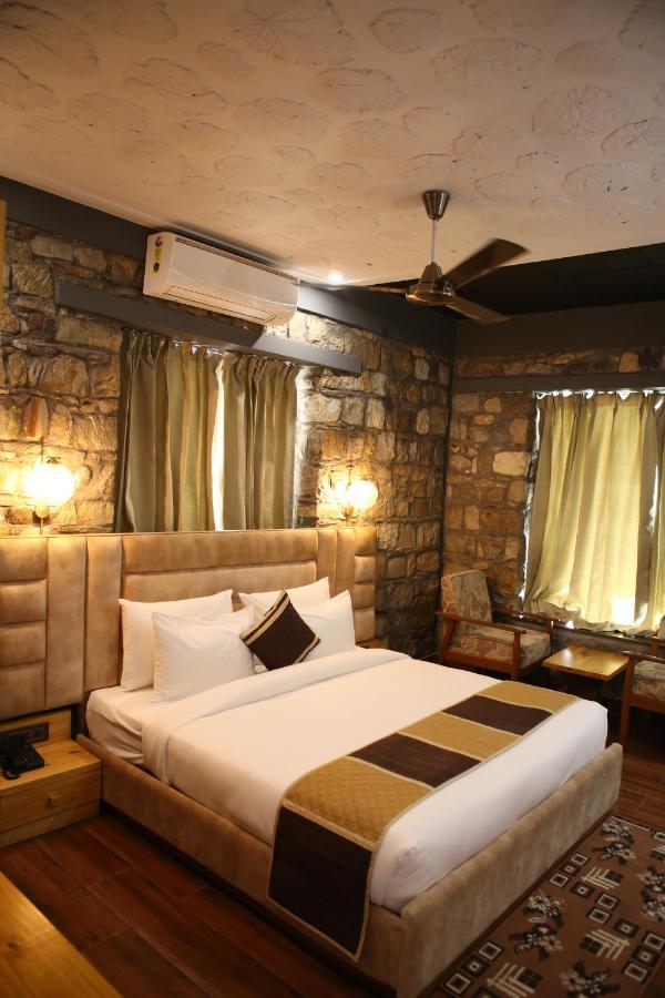 Granny'S Den Resort Rajpur Exterior photo